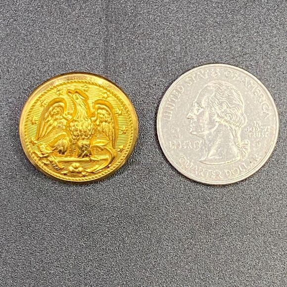 Navy Gold Tone Eagle with Anchor Waterbury Button Conn. Replacement Button (a1) - Picture 3 of 3
